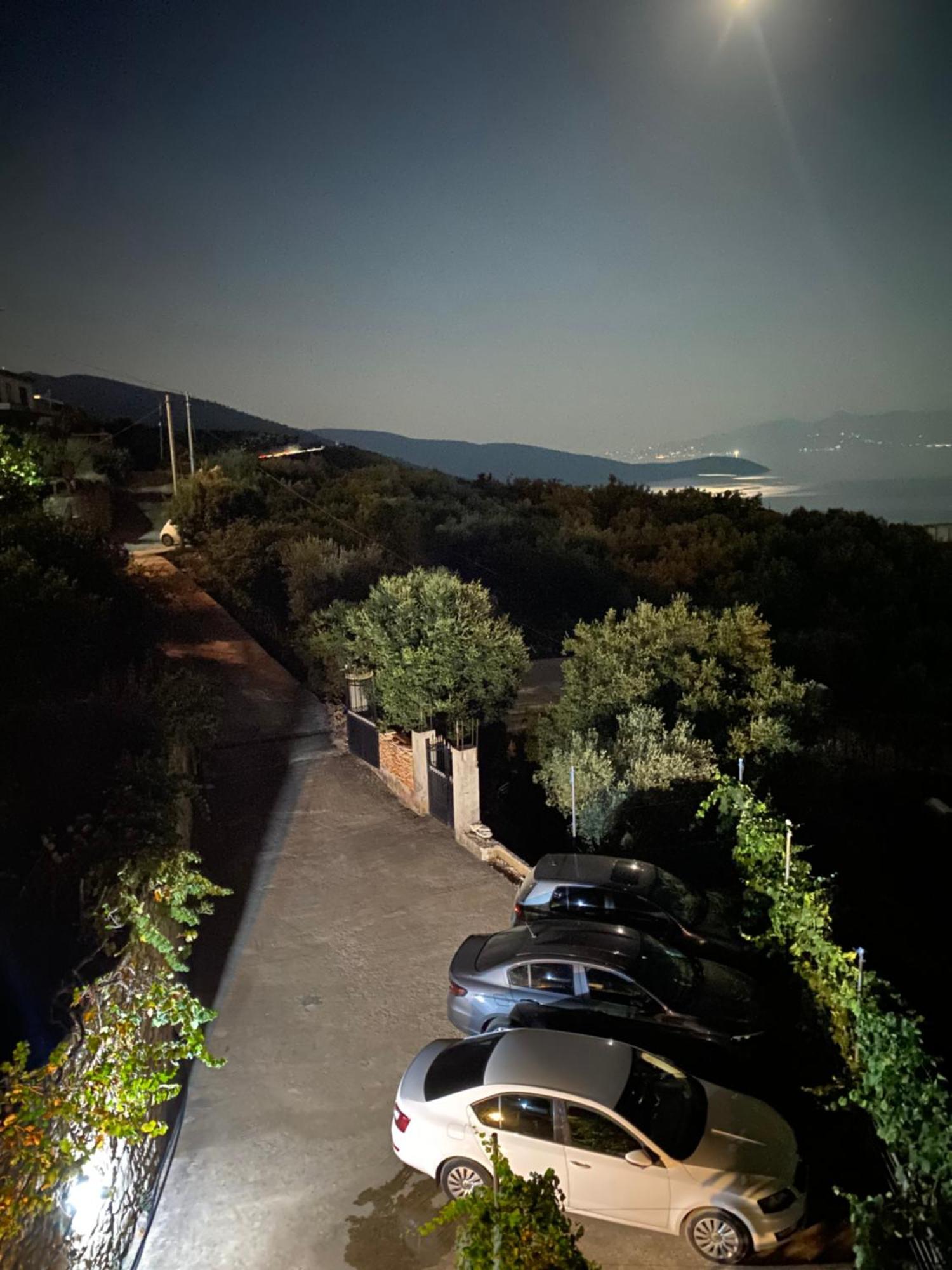Апартаменти Erika'S House Люкове Екстер'єр фото
